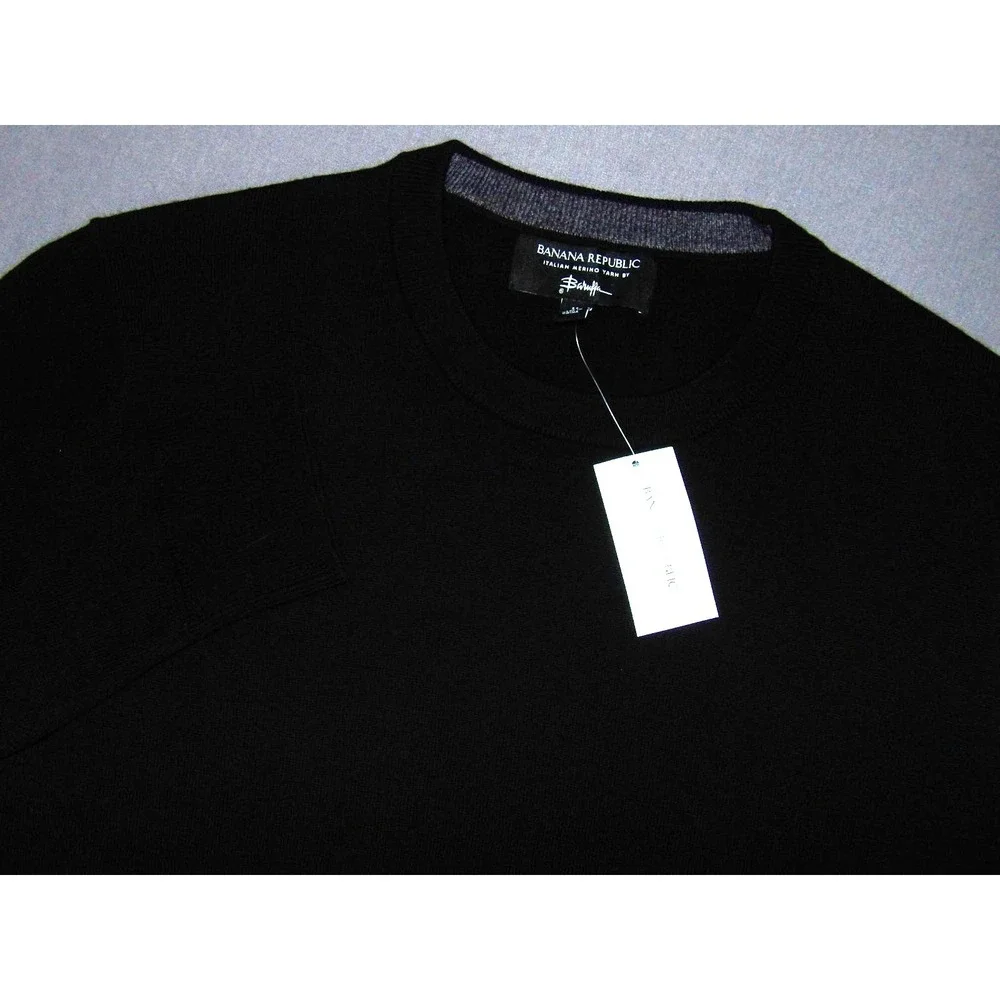 NEW! Banana Republic 100% Merino Wool Black Light Weight Sweater Men's Medium